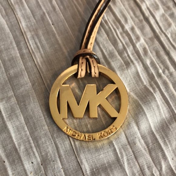 MICHAEL KORS genuine gold logo bag charm with tan leather strap 7" - Picture 2 of 5